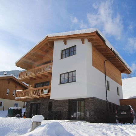 Modern Chalet with Sauna near Ski Area in Salzburg Saalbach Exterior foto