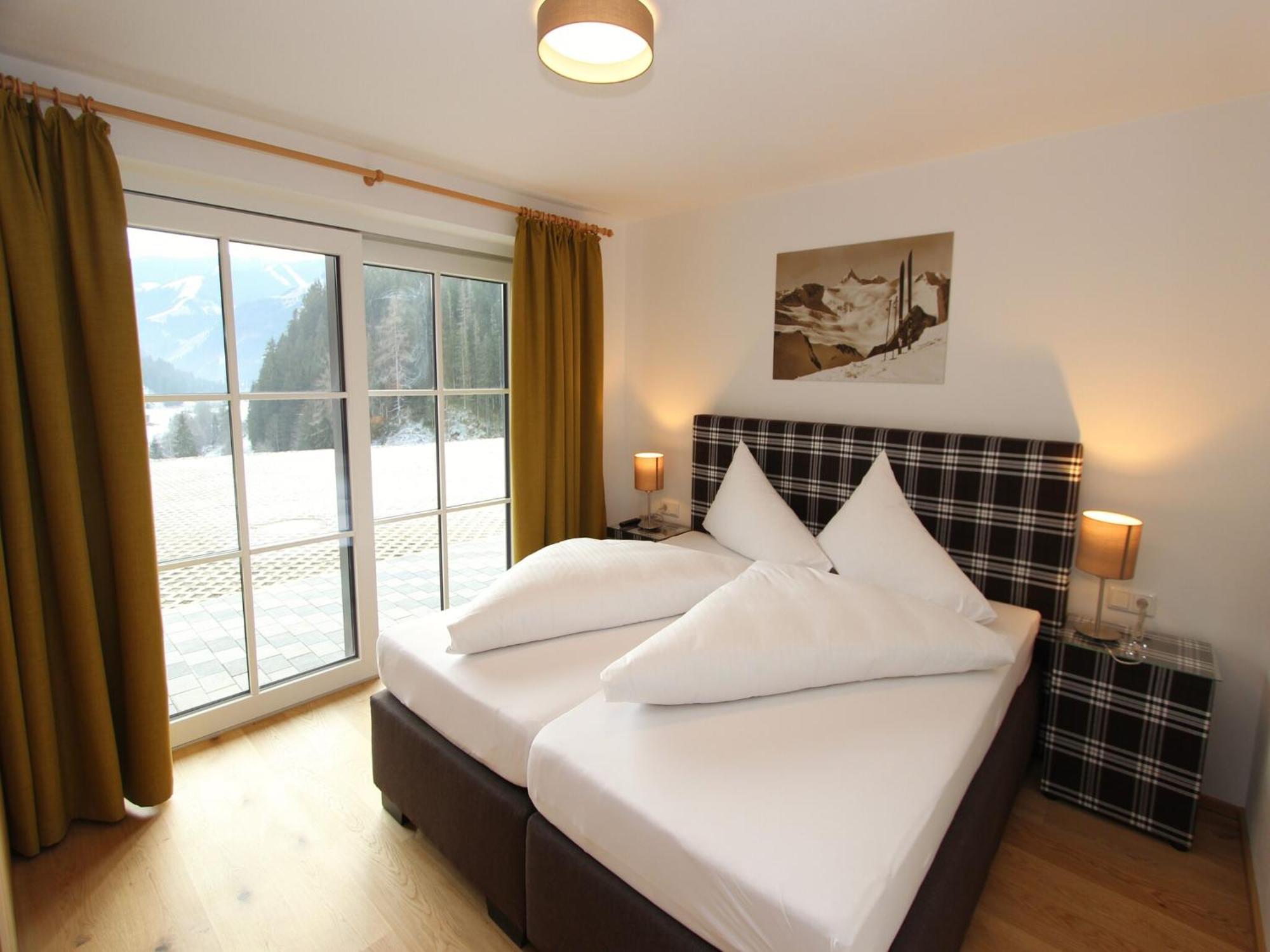 Modern Chalet with Sauna near Ski Area in Salzburg Saalbach Exterior foto